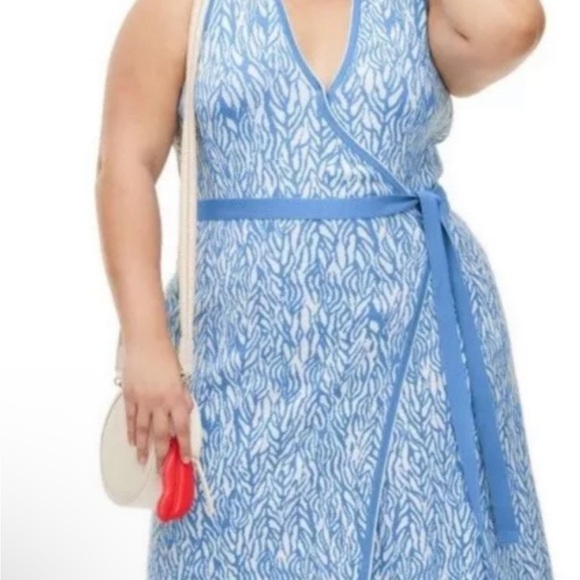 Diane Von Furstenberg Sky Blue and White Midi Dress - Picture 2 of 2